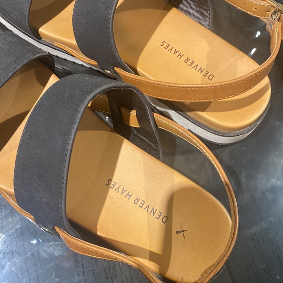 DENVER HAYES SANDALS - Picture 2 of 4